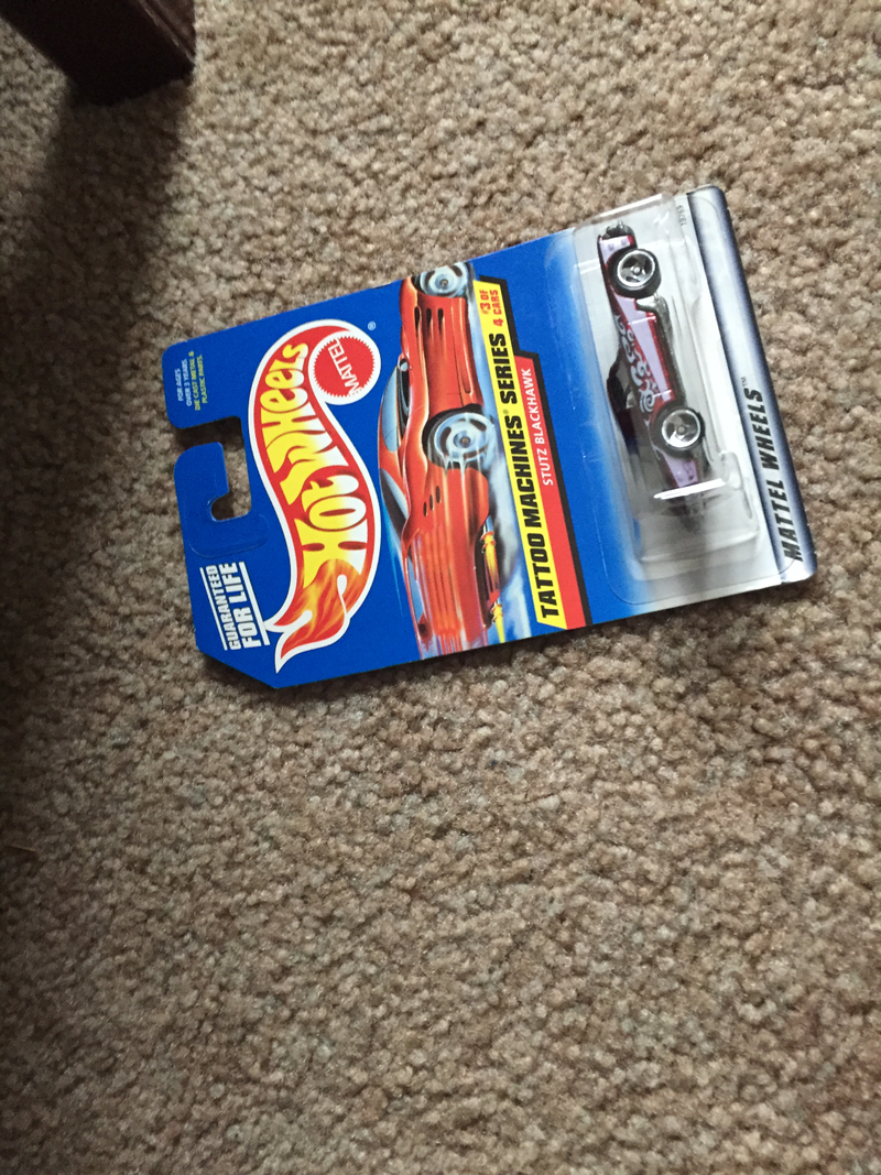 Illustration for article titled Enormous Die-Cast Collection - Box 45 - Let the Hot Wheels Roll...